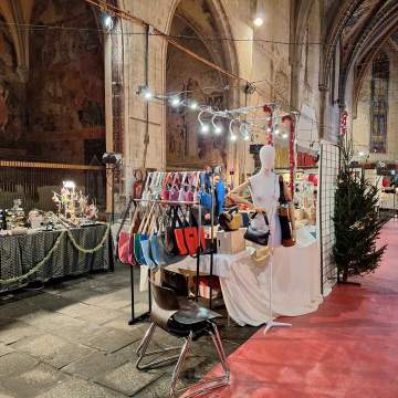 La société Conseil et Diagnostic est chargé de la sécurité au marché de Noël de St Flour Cantal 
